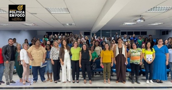 Profissionais da rede de ensino do Jaboatão realizam formação sobre o censo escolar