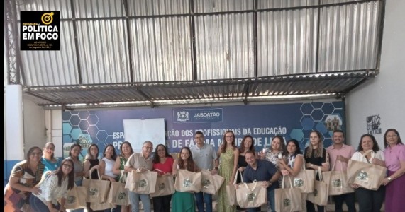Prefeitura do Jaboatão entrega 40 kits de jogos adaptados inclusivos para alunos da Educação Infantil