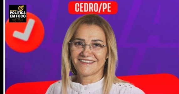 Prefeita Riva Bezerra assina ordem de serviço para calçamento