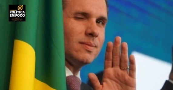 Hugo Motta critica aumento de impostos, mas quer que deputados tenham remuneração dupla