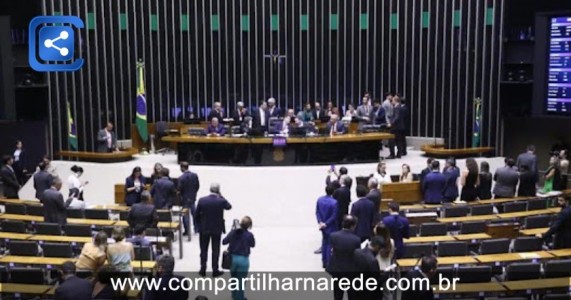 Congresso derruba veto presidencial e garante pensão e indenização para crianças com microcefalia