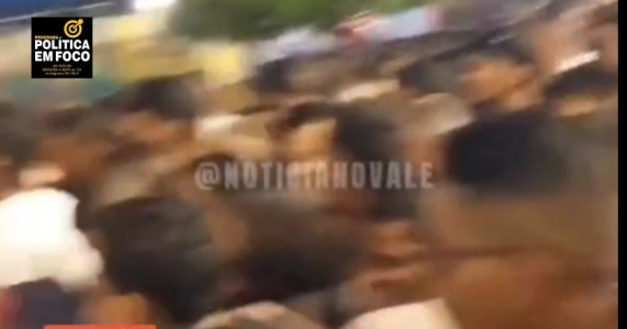 Está sendo exatamente como o público previa: de filas enormes e muita gente disputando espaç