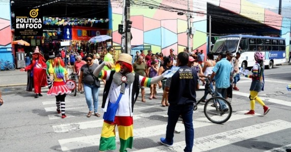 Prefeitura do Jaboatão realiza atividade educativa sobre o uso da faixa de pedestres em Prazeres