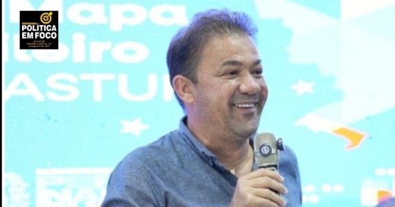 Prefeito Evilásio Mateus inicia pagamento do 13º salário antecipado em Araripina