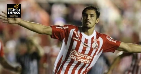 Náutico negocia renovação de contrato do volante Marco Antônio