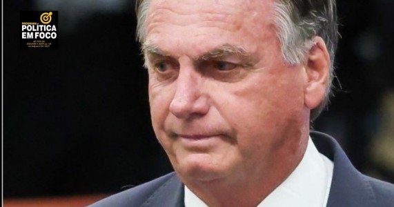 Jair Bolsonaro é alvo de mandado de buscas da PF
