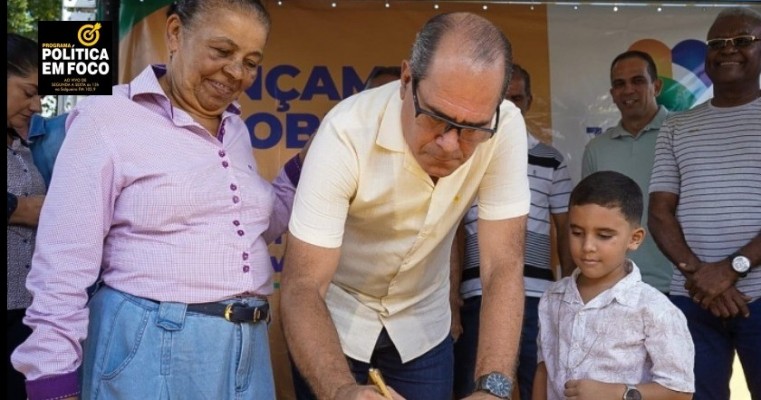 Mano Medeiros assina ordem de serviço para obras em ruas e travessas do Conjunto Marcos Freire
