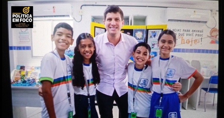Estudantes da Rede Municipal do Recife representarão o Brasil em torneio de robótica na China