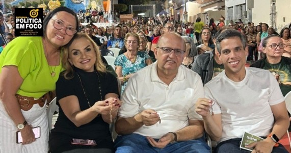 Jarbas Filho participa da missa em homenagem a Senhora Sant’Ana em Parnamirim
