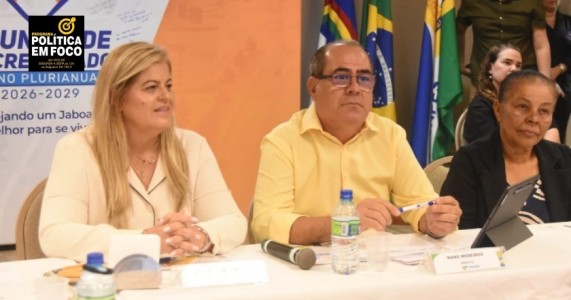 Mano Medeiros comanda reunião de balanço dos sete primeiros meses de gestão