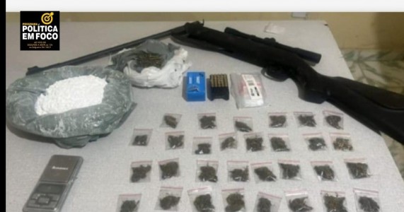 Policiais Militares apreendem arma de fogo e entorpecentes em  Petrolina-PE