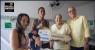 Mano Medeiros faz entrega simbólica da chave da cidade ao bebê Gael