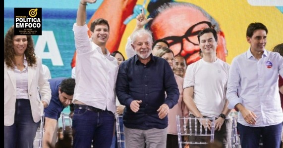 Prefeitura do Recife e Governo Federal entregam mais de mil títulos de propriedade em Brasília Teimosa