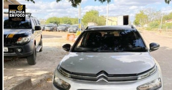 Carro roubado em Recife é apreendido pela PRF em Salgueiro após 25 km de fuga