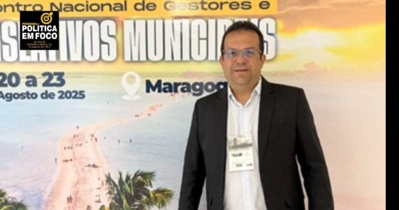 Professor Agaeudes participa do “Encontro Nacional de Gestores e Legislativos Municipais” 