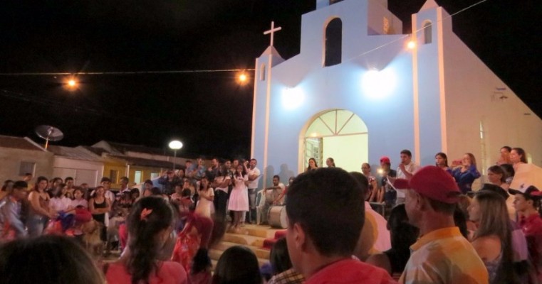 Povoado de Maniçoba comemora festa de padroeira