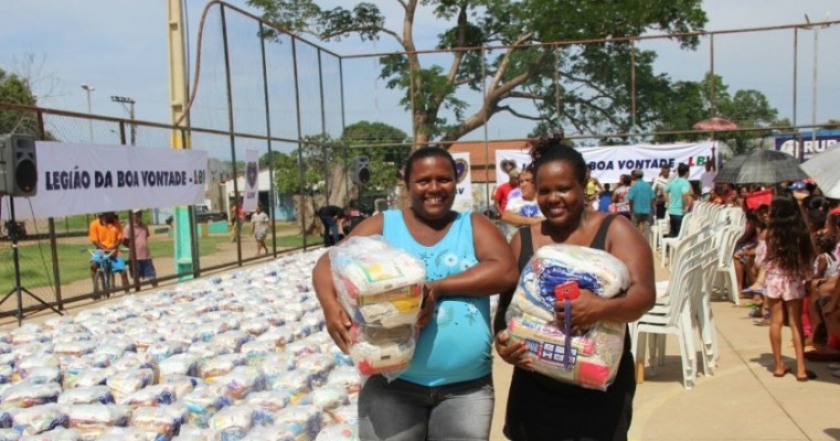 LBV entrega 49 toneladas de alimentos pela Campanha Natal Permanente da LBV no Estado