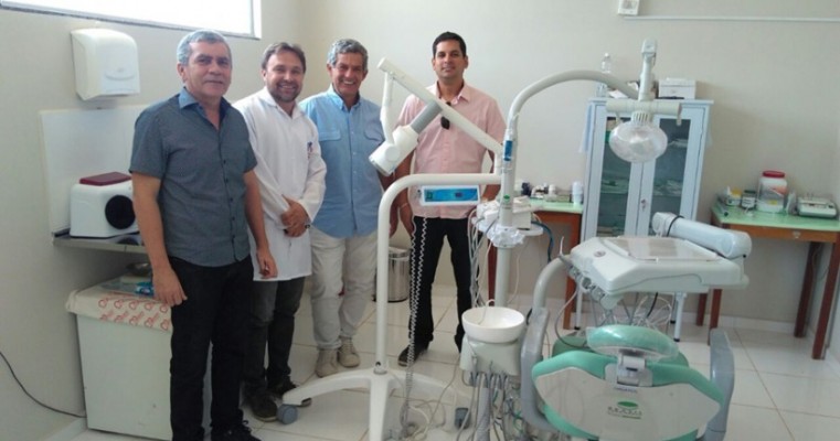 Prefeitura de Salgueiro  entrega Raio-X odontológico no distrito de Pau Ferro