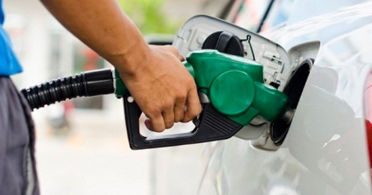 Gasolina sobe 19,5% em seis meses e já beira os R$ 5 em algumas cidades