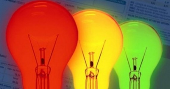 Contas de luz continuam sem cobrança extra em abril