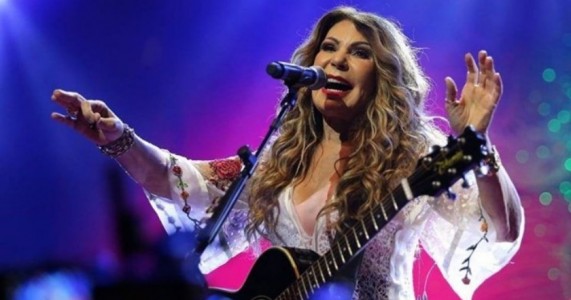APÓS VINTE ANOS, ELBA RAMALHO FICA DE FORA DA PROGRAMAÇÃO DO SÃO JOÃO DE CAMPINA GRANDE