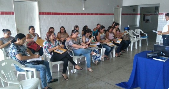 Professores da Rede Municipal de Educação de Salgueiro participam de estudo da BNCC