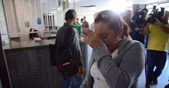 Banhista mordido por tubarão tem cinco filhas; mãe dele precisa de ajuda