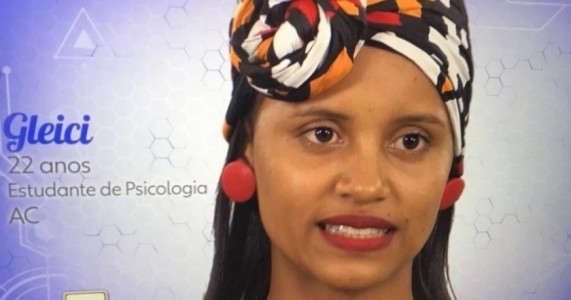 ‘BBB18’: Fora do confinamento, Gleici grita ‘Lula Livre!’