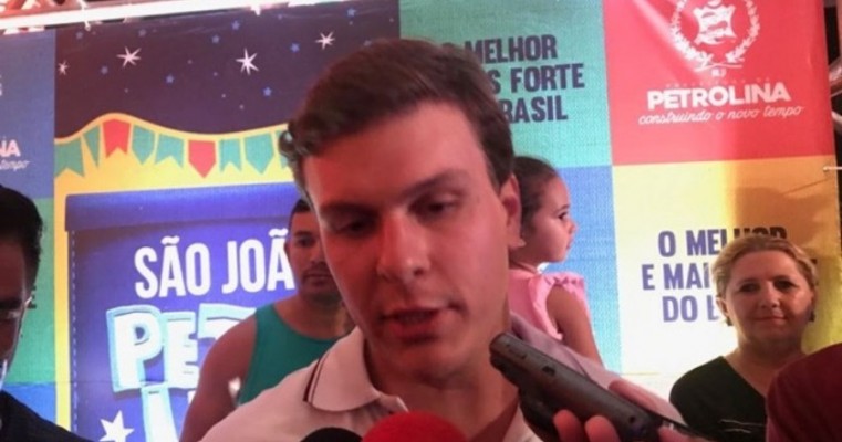 PREFEITO DE PETROLINA COBRA DÍVIDA DO GOVERNO DO ESTADO REFERENTE AOS FESTEJOS JUNINOS DO ANO PASSADO