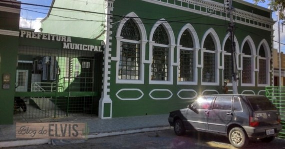 Prefeitura abre processo seletivo para contratação de 70 professores em Floresta, PE