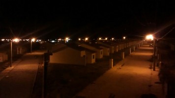 Prefeitura inicia instalação de kits de iluminação pública no residencial Santo Antônio, do Minha Casa, Minha Vida