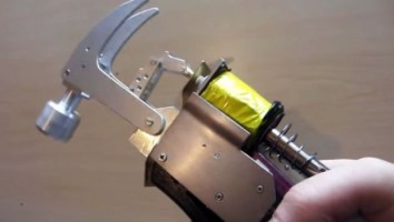 Homer Simpson's Electrical Hammer (working, made from scratch)