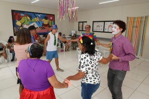 Carnaval e alegria: Usuários do CAPS de Petrolina caem na folia com muita diversão e música 