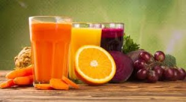 Recomendações de Hidratação e Receitas Detox para o Verão