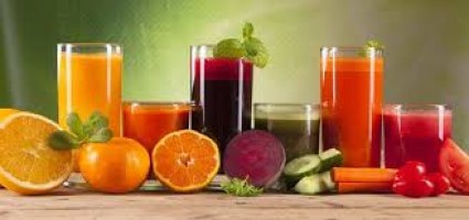 Recomendações de Hidratação e Receitas Detox para o Verão