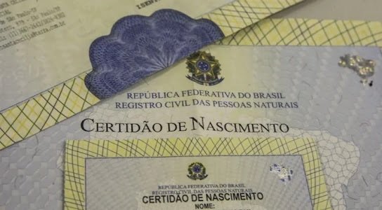Em decisão inédita, mulher poderá incluir na certidão nomes dos pais biológico e socioafetivo em Salgueiro