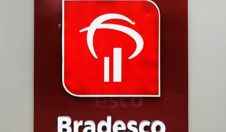 Bradesco (BBDC4) tem lucro líquido recorrente de R$ 6,2 bi no 3T, alta anual de 18,8%
