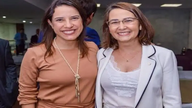 Débora Almeida critica legado do PSB e defende concessão da Compesa como solução para crise hídrica em Pernambuco.