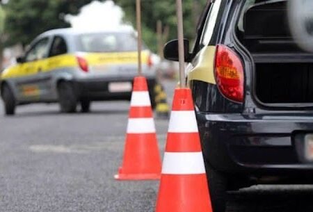 Vai ficar mais barato? Lula dá aval para dar fim à obrigatoriedade de autoescola para obter CNH
