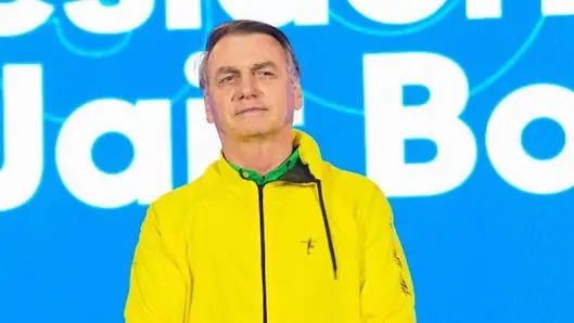 Defesa de Bolsonaro parte pra cima do STF e exige fim da prisão domiciliar