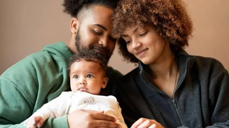 Câmara aprova aumento da licença-paternidade para 20 dias