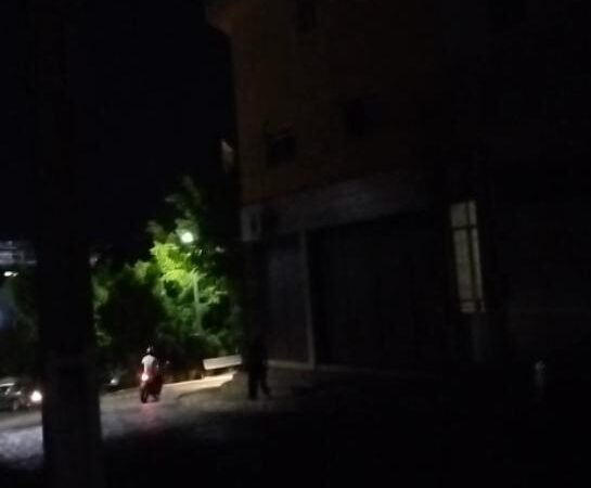 Moradora de Serra Talhada aguarda iluminação pública há seis meses