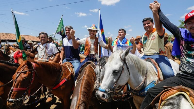 Raquel Lyra mostra união em Floresta e agradece apoio da população
