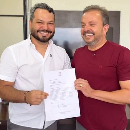 Fabinho entra em recesso e transmite o comando da Prefeitura de Salgueiro para Emmanuel Sampaio