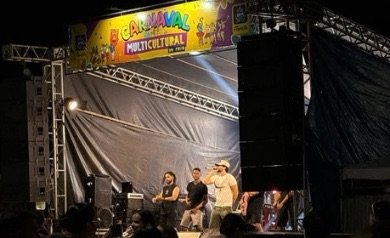 Último dia do Carnaval de Floresta-PE foi marcado pelo tradicional Bloco das Virgens