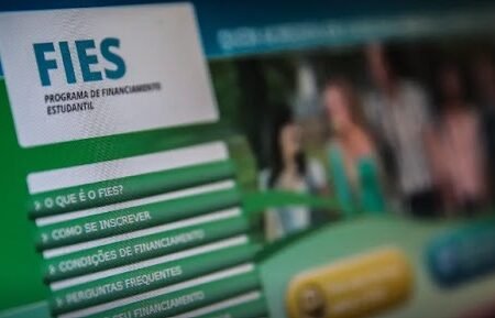 Fies 2026: Estudantes pré-selecionados têm pouco tempo para complementar inscrições; confira detalhes