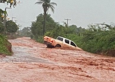 Araripina registra forte chuva com raios e trovões nesta terça-feira