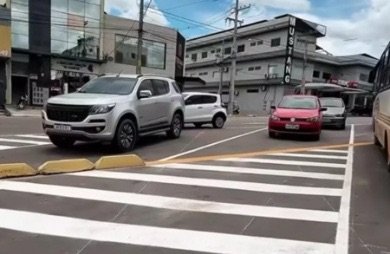 Prefeitura de Salgueiro sinaliza pátio da Bomba e oficializa estacionamento na área, com organização