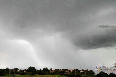 Inmet renova alerta de chuvas intensas para Floresta e outras 106 cidades do interior de PE