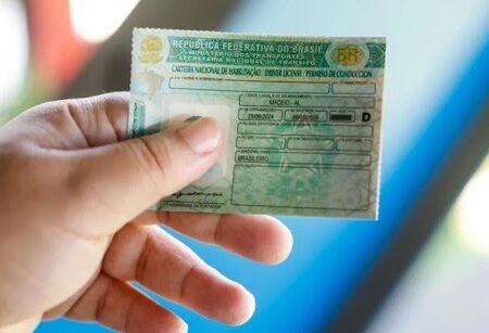 Idade mínima para tirar primeira carteira de habilitação pode ser reduzido; Saiba mais